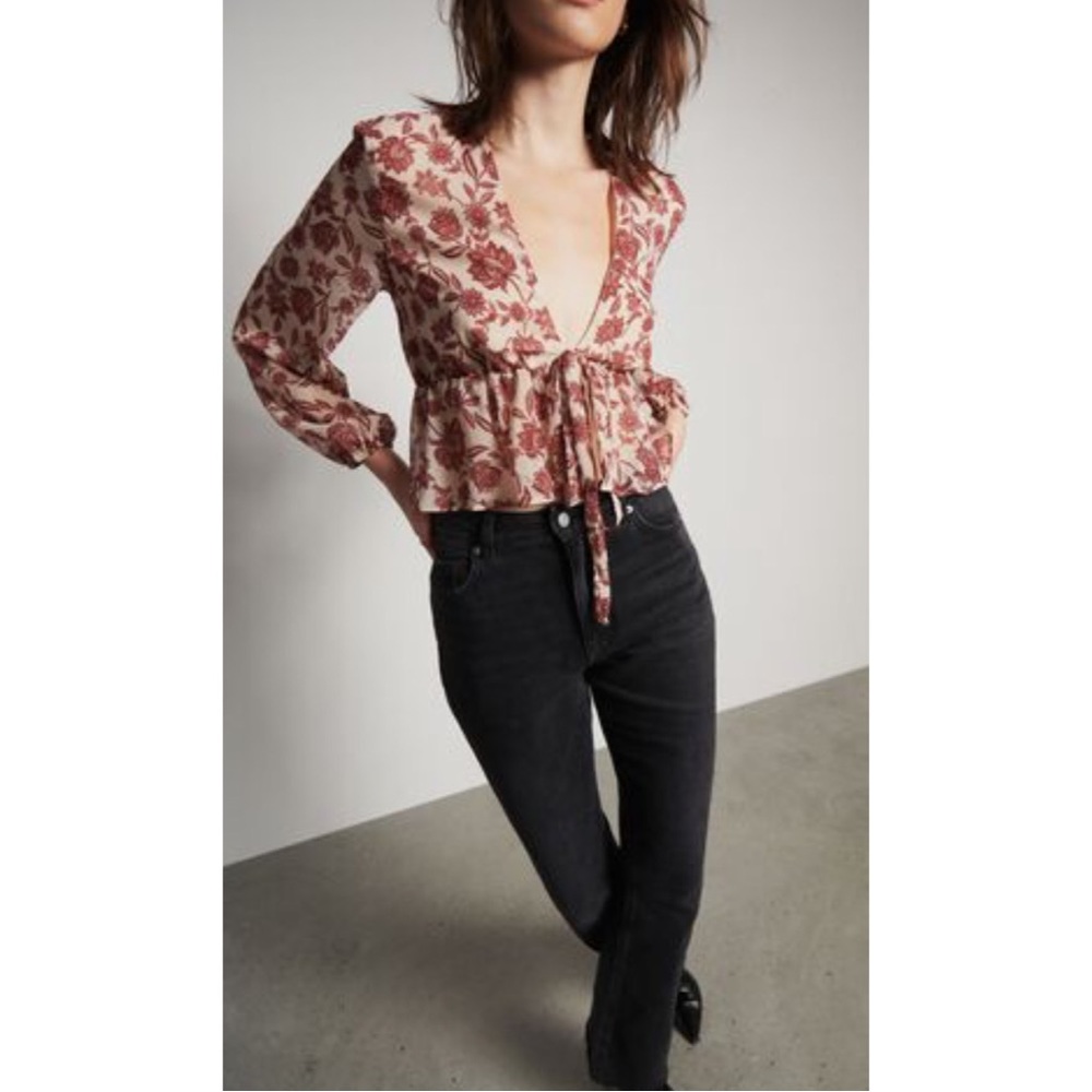 Dynamite Tie-front Peplum